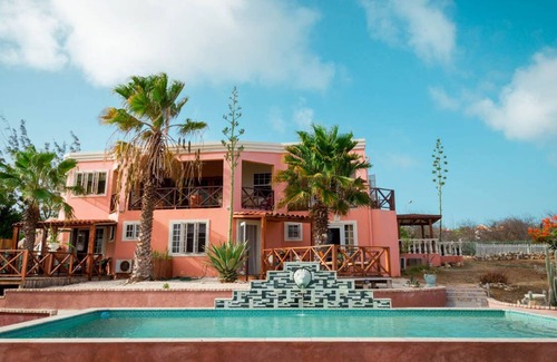 Sabadeco Apartment | Ocean & Pool View Swim, Snorkel and Dive Island Property Sleeps 3 persons.