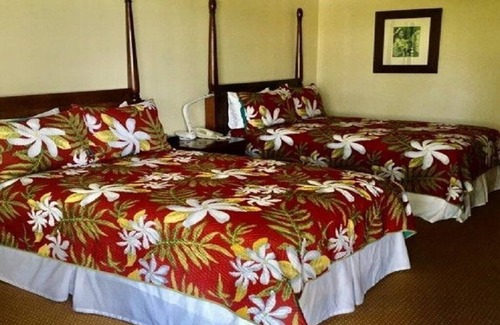 Hanamaulu Resort | Top Floor Ocean & Pool Views with Spa and Family Amenities
