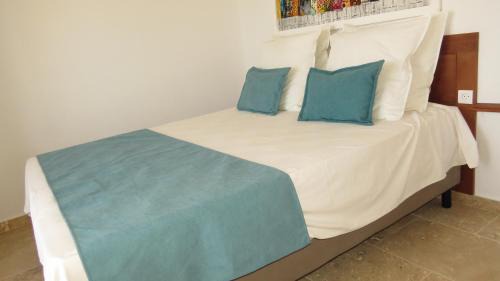 Santa Maria House | Ocean Roof: 4-Star Escape with Pool and Ocean Views