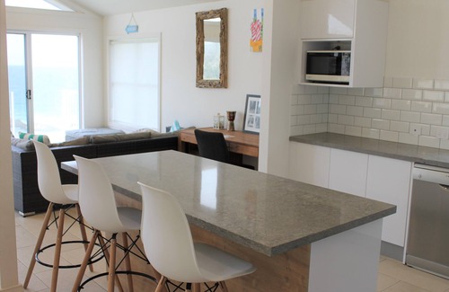Scotts Head Villa | Ocean's Delight: Breathtaking Ocean Views & Family Friendly