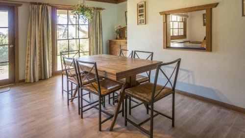Bawley Point House | Relaxing Oceanfront Retreat at Bawley Beach