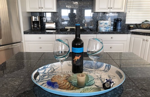 Crescent City House | Oceanfront Escape with Spa & Breakfast - Rated 9.8/10
