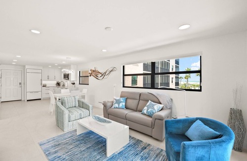 Sanibel Condo | Ocean's Reach 4D2, Gulf-Front, Corner Unit, All Amenities Open, Sleeps 6