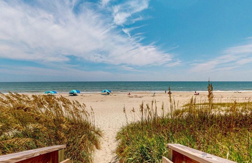 Atlantic Beach Hotel | Beachfront Bliss at Ocean Sands 235 with Pool & Views