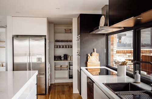 Port Fairy House | Ocean Sands Beach Front House w/270° panoramic views & seconds from the beach