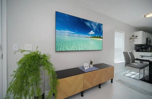 Jacksonville Apartment | Unwind at Ocean Seaside Escape - Guest Rated 10/10