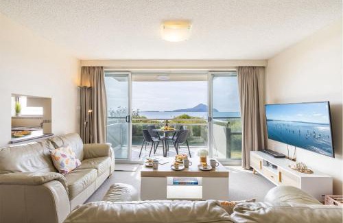 Nelson Bay Apartment | Scenic Waterfront Retreat at Ocean Shores with WiFi