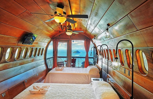Manuel Antonio Resort | Ocean Sky Loft Airplane Home: Sleeps 8 & Scenic Ocean Views
