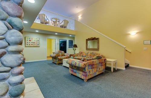 Depoe Bay Apartment | Ocean Star: Family-Friendly Retreat with Pool & Hot Tub