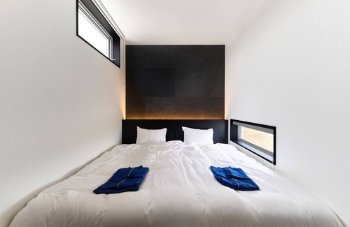 Himi Cabin | Relaxing Ocean Suite at Himi Toyama - Family-Friendly Stay