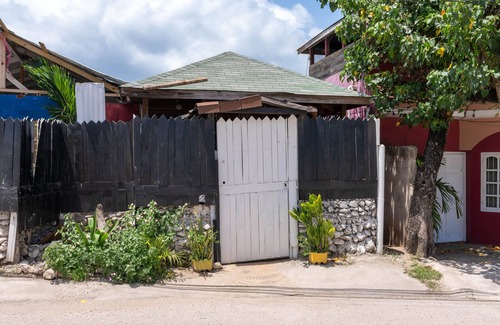 West End Cabin | Ocean Sunset Oasis with Family-Friendly Amenities in Negril