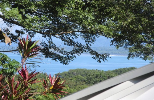 Pavones House | Ocean View Retreat with Pet-Friendly Amenities & Spa