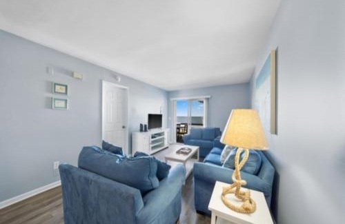 North Carolina Coast House | Relaxing Ocean Vibes Home with Hot Tub & Beachfront Views