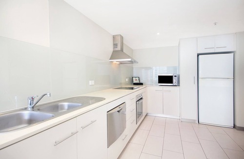 Coolangatta Resort | Ocean View 1 BD Mantra Apartment - Guest Rated 10/10