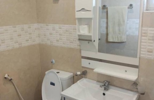 Msasani Apartment | Cozy Ocean View 2-Bedroom Apt with Pool & Hot Tub Access