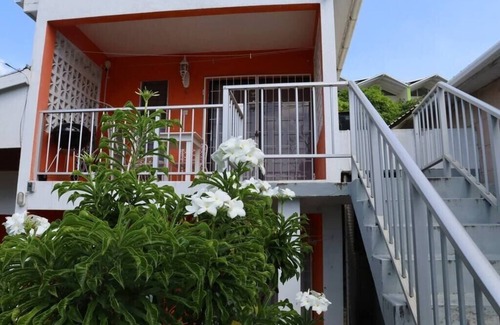 Rockley Apartment | Ocean View Apartment C: Pet-Friendly Retreat with Spa