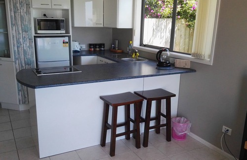 Orewa Apartment | Relaxing Ocean View Apartment in Orewa, Auckland