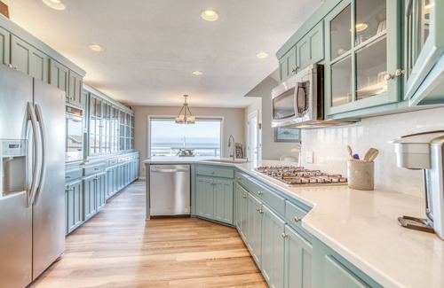 Roads End House | Unforgettable Ocean View at Roads End in Lincoln City