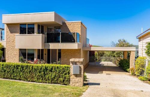 San Remo House | Ocean View: Family-Friendly Retreat with 9.1/10 Rating
