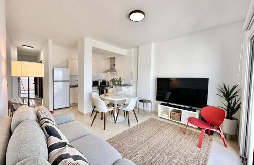Bajamar Apartment | Ocean View Bajamar: Family-Friendly Oceanfront Escape