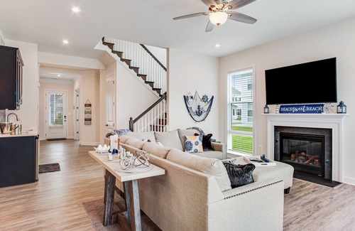 Frankford House | Ocean View Beach Club: Stylish Escape with Pool & Wet Bar