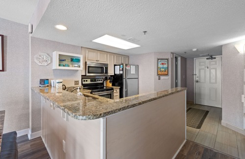 Arcadian Shores Condo | Seawatch Resort Ocean View Condo with Free Attraction Tickets