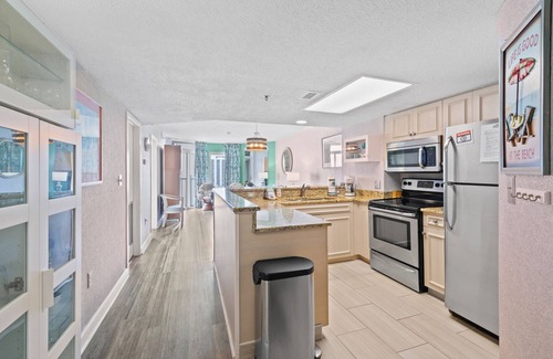 Arcadian Shores Condo | Seawatch Resort Ocean View Condo with Free Attraction Tickets