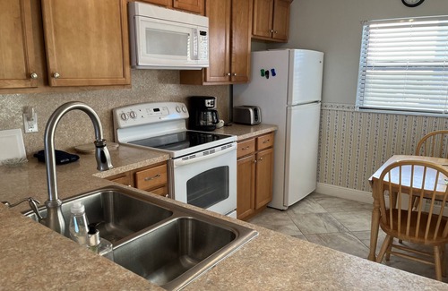 Fort Pierce Shores Condo | Ocean View Condo Steps from the Beach on Hutchinson Island