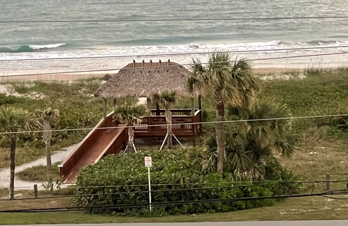 Fort Pierce Shores Condo | Ocean View Condo Steps from the Beach on Hutchinson Island