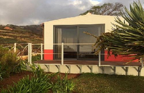 Ponta do Pargo House | Ocean View Cottage: 4-Star Retreat with Pool & Sea Access