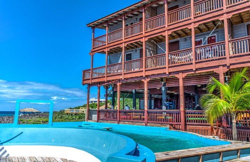 Antoneys Cay Resort | Ocean View Double at Land's End Hotel Resort in Roatan