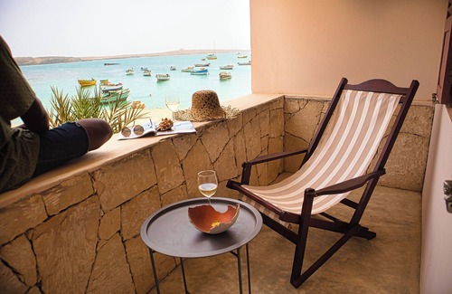 Sal Rei Apartment | Ocean View Escape: Immerse in Creole Culture and Comfort