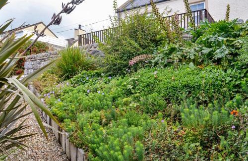Port William House | Ocean View Hotel: Family-Friendly Retreat with Top Ratings