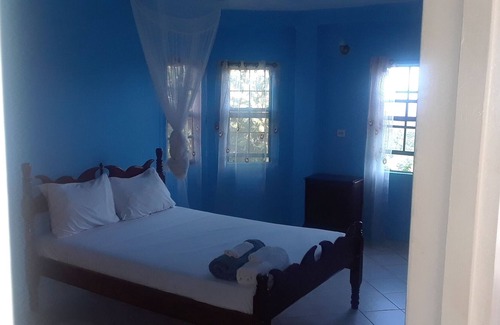 St. David House | Ocean view Home away from Home Beautiful Paradise