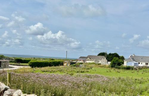 Inverin House | Ocean View House - Connemara: Scenic Retreat for Families