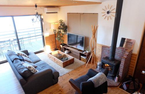 Shimotaga House | Ocean View House: Family-Friendly Stay with Oceanfront Views
