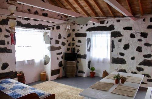 Madalena House | Unforgettable Ocean View in UNESCO Heritage Location