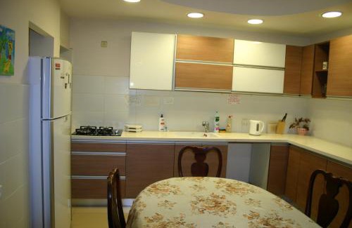 Netanya Apartment | Ocean View Apartment with Pool & 4-Star Amenities