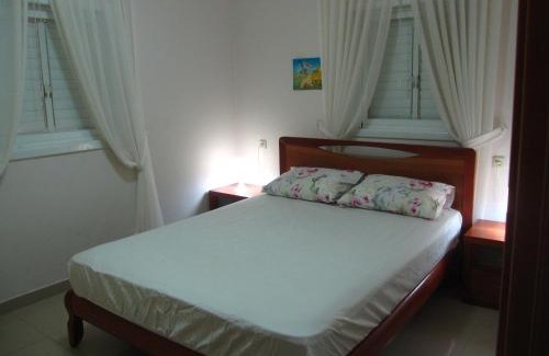 Netanya Apartment | Ocean View Apartment with Pool & 4-Star Amenities
