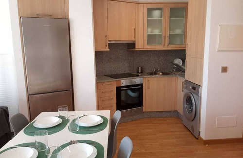 Malpica de Bergantinos Apartment | Scenic Ocean View at Malpica with Family-Friendly Amenities