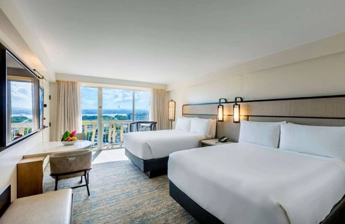 Isla Verde Hotel | Discover Your Perfect Getaway Near the Art Museum