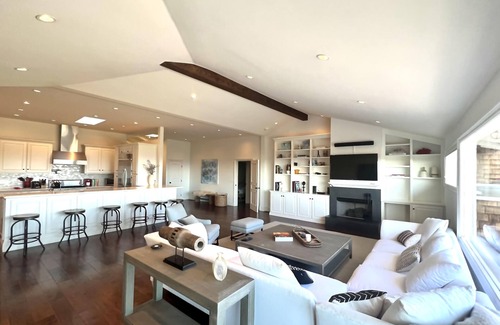 Pacific Palisades House | Scenic Ocean View Retreat in Pacific Palisades