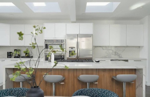 The Strand House | Breathtaking Ocean View Hotel Near Downtown Manhattan Beach