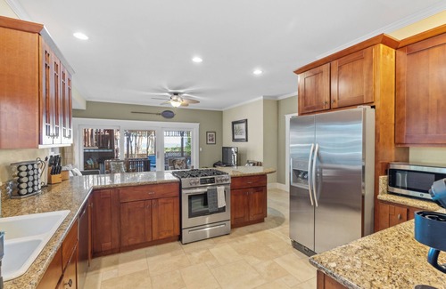 Eastside Santa Cruz House | Family-Friendly Ocean View Steps from the Beach, Rated 9.8