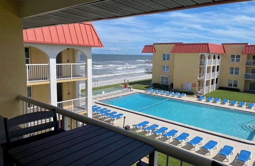 Point East Condo | Ocean View Third Floor 2/2