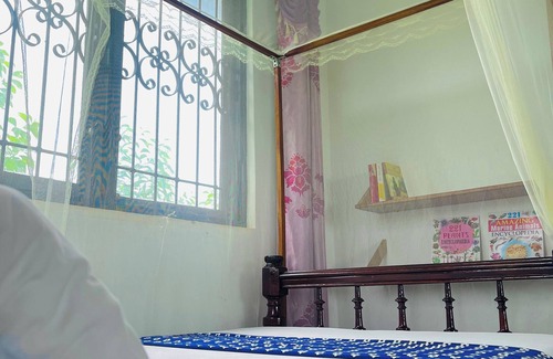 Kidoti Bed & Breakfast | Relaxing Ocean View Room at The Adventure Villa with Breakfast
