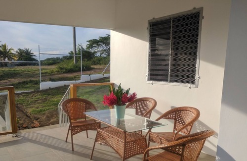 Cuvu House | **Ocean View** Whole house