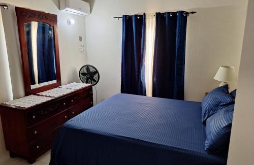 Discovery Bay Apartment | Stunning Ocean View with Child-Friendly Amenities