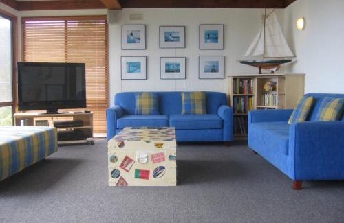 Separation Creek House | Ocean View Retreat: Pet-Friendly with Breathtaking Views