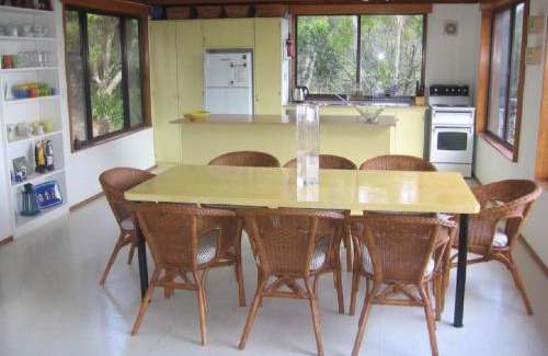 Separation Creek House | Ocean View Retreat: Pet-Friendly with Breathtaking Views